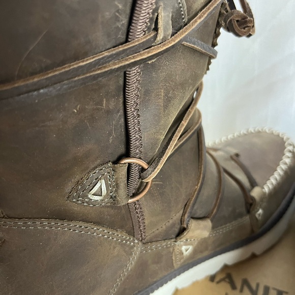 Manitobah WP Pacific Half Winter Leather Boot Fossil. 6.5 FITS SMALL as Size 5. - Picture 10 of 15